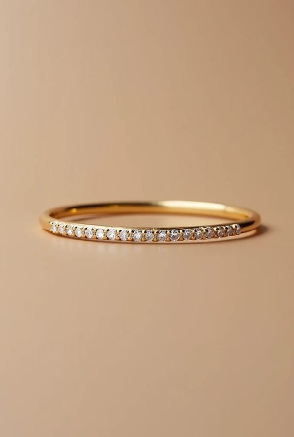 Radiance Bracelet : 18K Gold Bracelet with Dazzling Diamonds